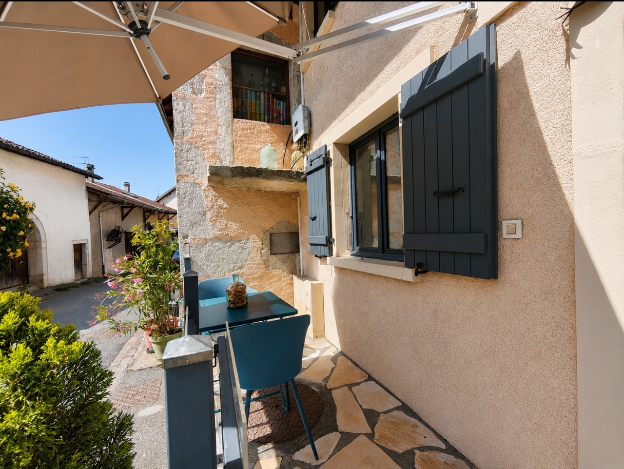 Charmante maison de village à Péron